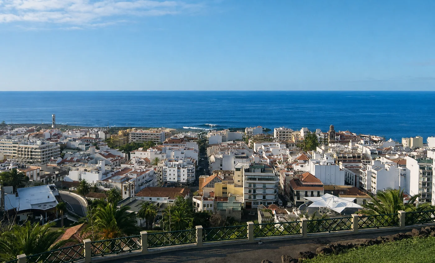 Vista general de Puerto de la Cruz y la costa