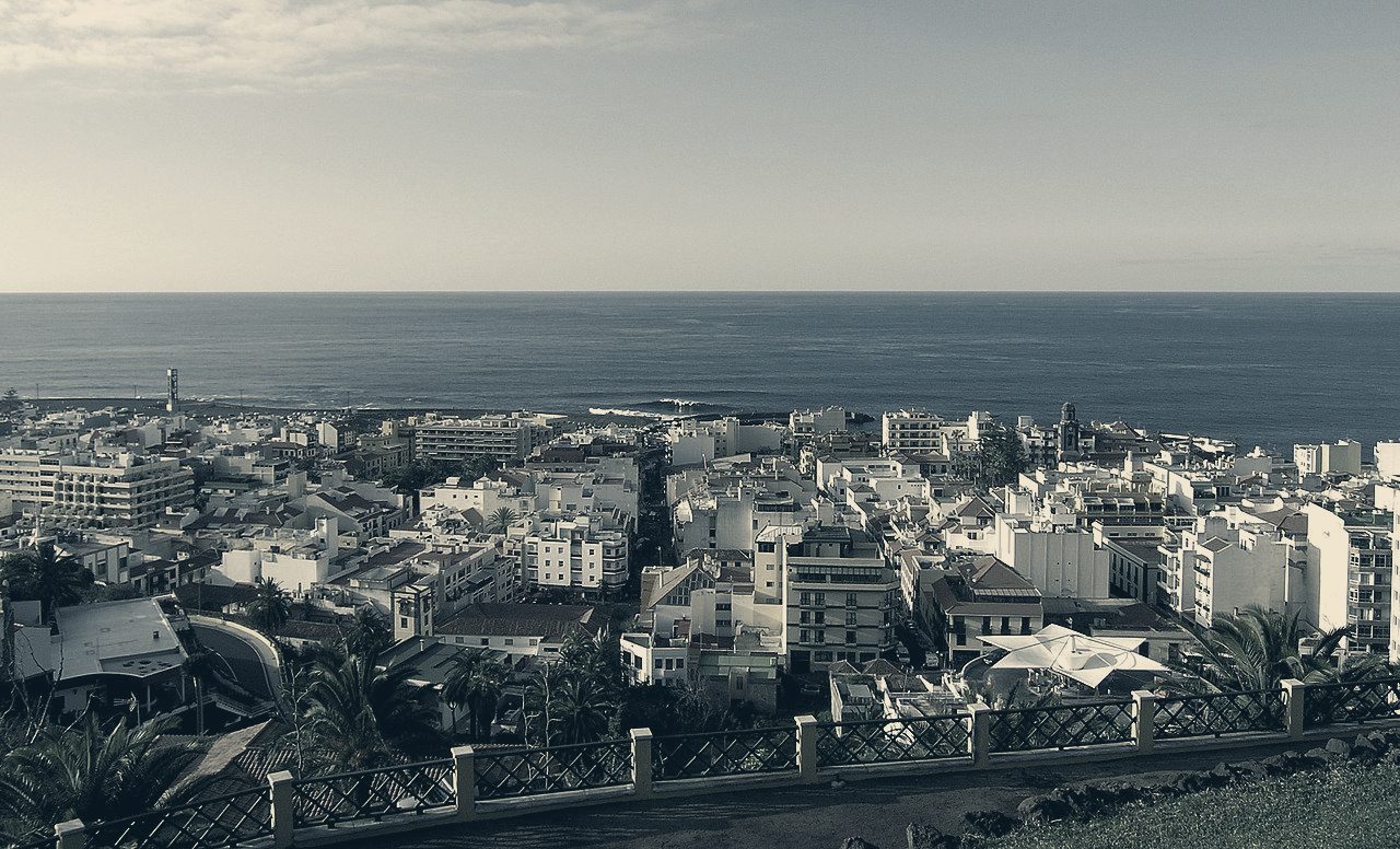 Vista general de Puerto de la Cruz y la costa